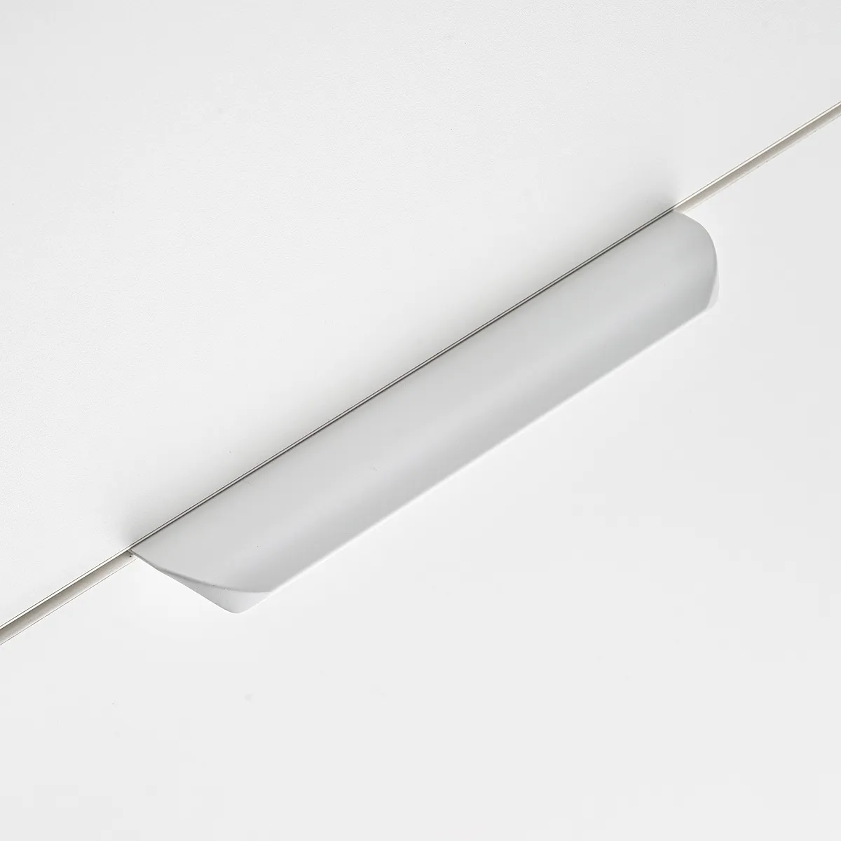 Ручка мебельная алюминиевая HEXA 96мм/150мм, белый матовый GTV UA-HEXA-96-10M 25352 Ручка мебельная алюминиевая HEXA 96мм/150мм, белый матовый - фото 5