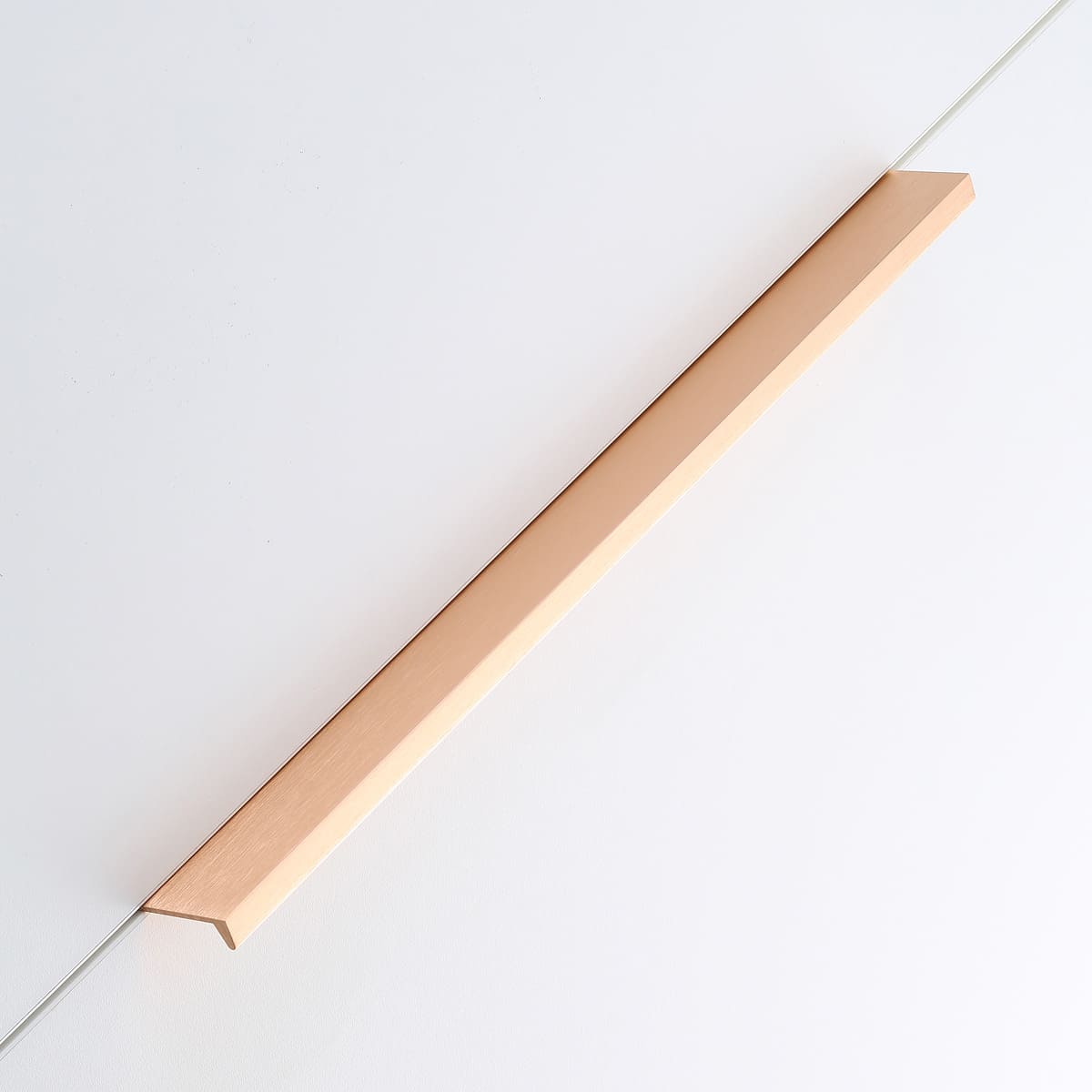 Ручка мебельная алюминиевая HEXI 192мм/225мм, брашированное золото GTV 18708 Ручка мебельная алюминиевая HEXI 192мм/225мм, брашированное золото - фото 6