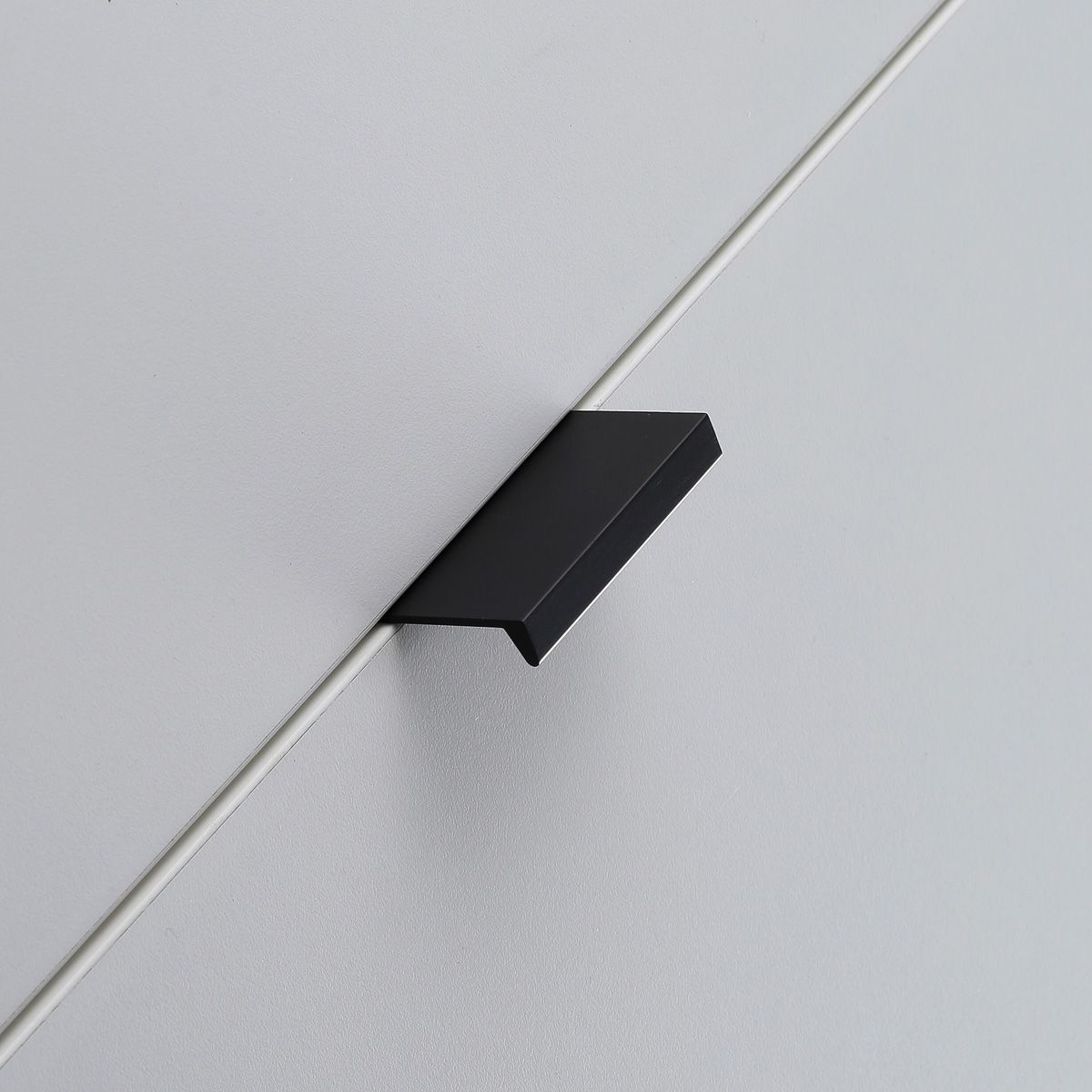 Ручка мебельная алюминиевая HEXI 32мм/50мм, черный матовый GTV 15172 Ручка мебельная алюминиевая HEXI 32мм/50мм, черный матовый - фото 5