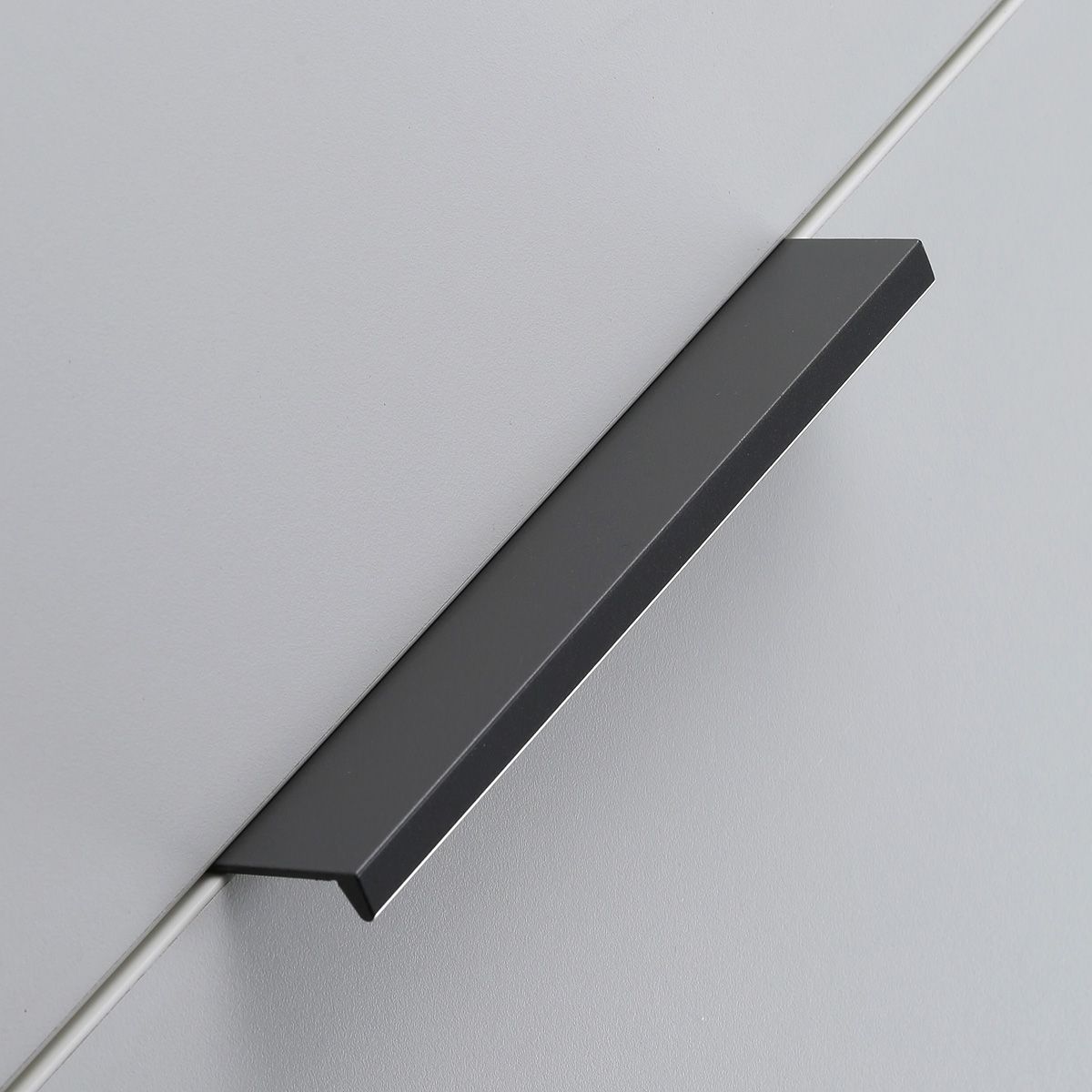 Ручка мебельная алюминиевая HEXI 96мм/150мм, антрацит GTV 18683 Ручка мебельная алюминиевая HEXI 96мм/150мм, антрацит - фото 7