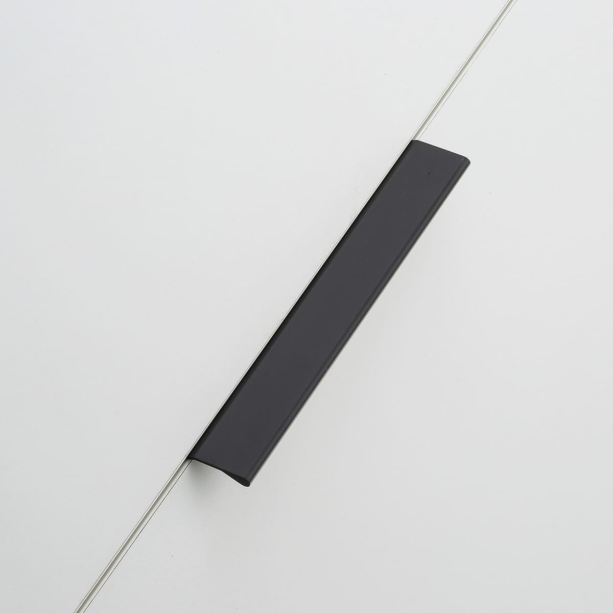 Ручка мебельная алюминиевая TREX 096/150 черный матовый GTV 17295 Ручка мебельная алюминиевая TREX 096/150 черный матовый - фото 5