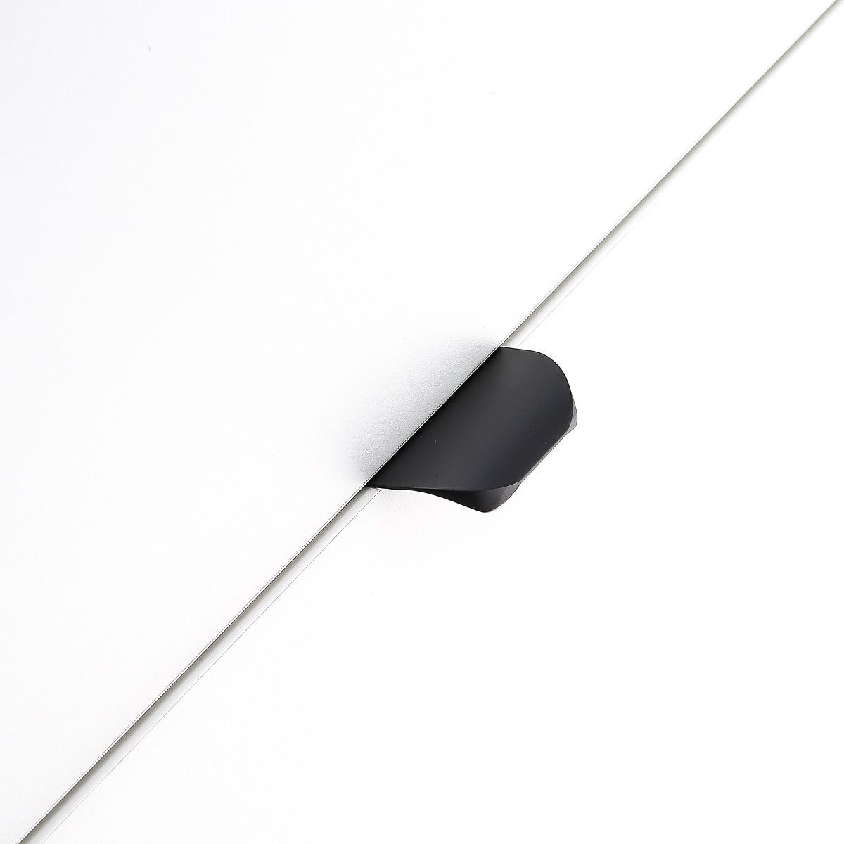 Ручка мебельная алюминиевая HEXA 32мм/50мм, черный матовый GTV UA-HEXA-32-20M 19843 Ручка мебельная алюминиевая HEXA 32мм/50мм, черный матовый - фото 6